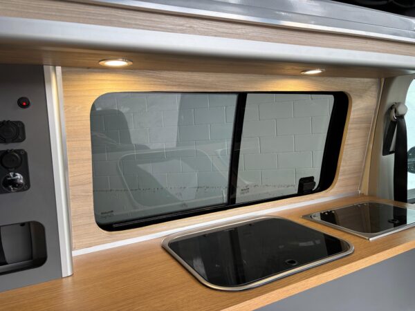 VW T6 BCNCamper Edition 2.0 114 CV - Imagen 19