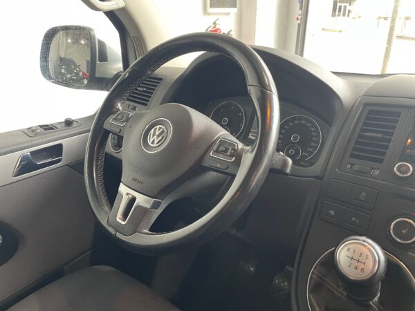 VOLKSWAGEN T5 MULTIVAN 2.0 TDI 140 CV - Imagen 17