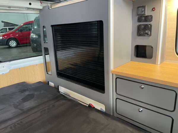 VW T6 BCNCamper Edition 2.0 114 CV - Imagen 36