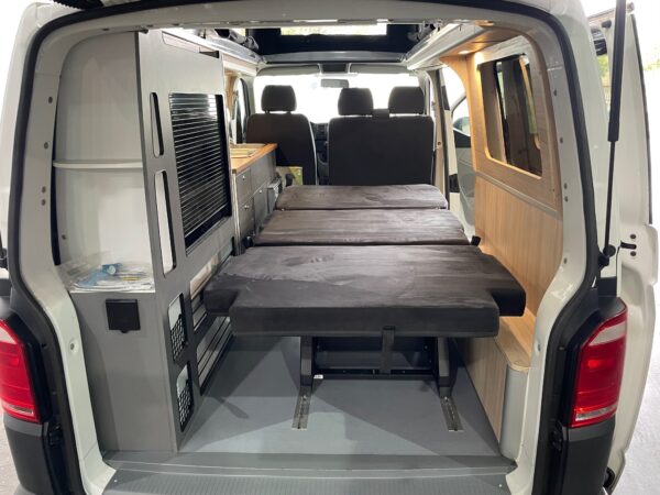 VW T6 BCNCamper Edition 2.0 114 CV - Imagen 39