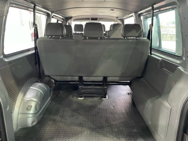 VOLKSWAGEN T5 TRANSPORTER 2.5 TDI 102 CV 9 ASIENTOS - Imagen 11